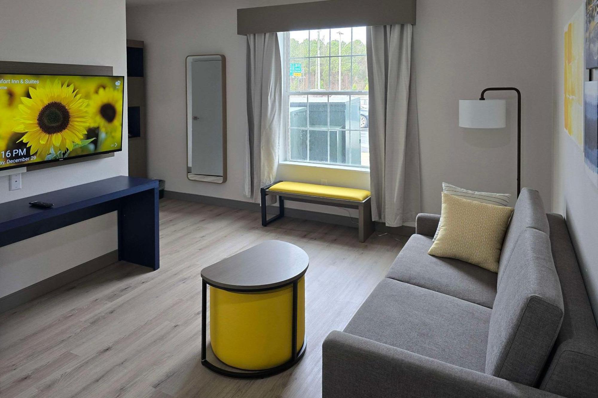 Comfort Inn & Suites Prince George - Fort Gregg Buitenkant foto