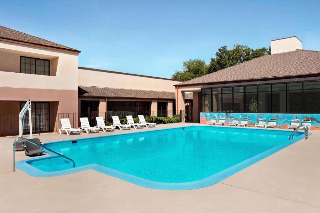 Comfort Inn & Suites Prince George - Fort Gregg Buitenkant foto
